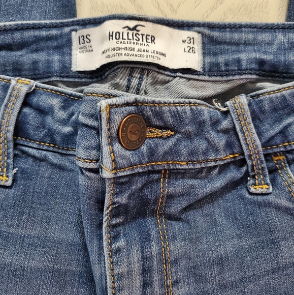 Hollister Jeans Curvy High Rise Jean Legging Size 13 Short EUC - Picture 4 of 6